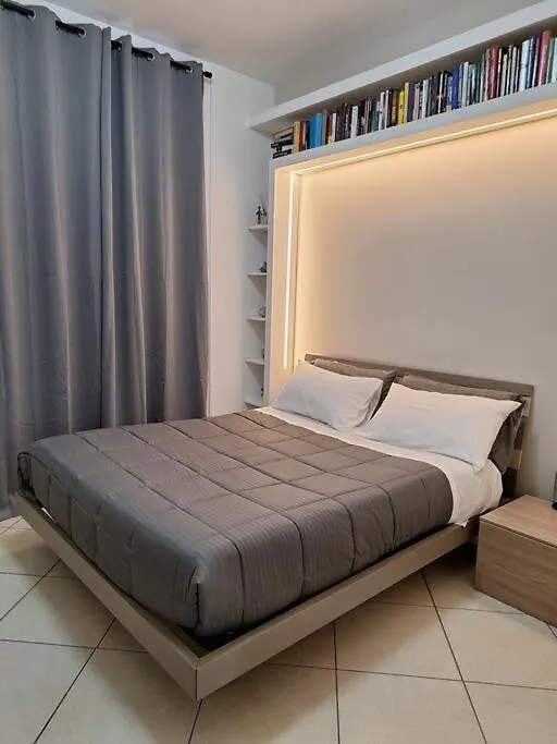 Atene Bilocale In Affitto Breve Milán